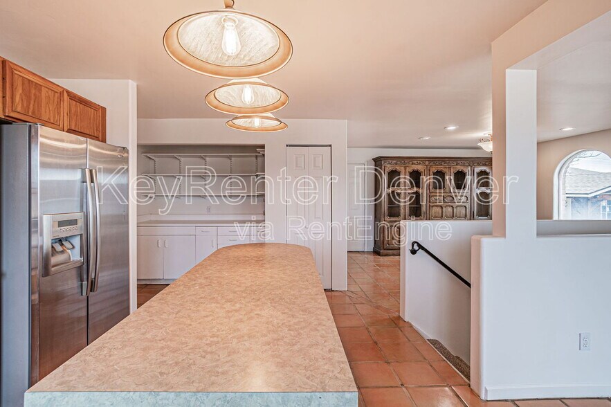 Building Photo - 990 Beech St