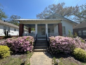 Building Photo - 2017 N Garfield St