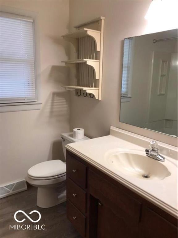 Building Photo - 624 East Fairview Drive