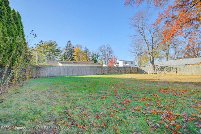 Building Photo - 972 Woodgate Ave
