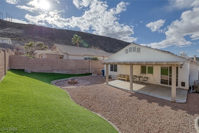 Building Photo - 226 Nautical St