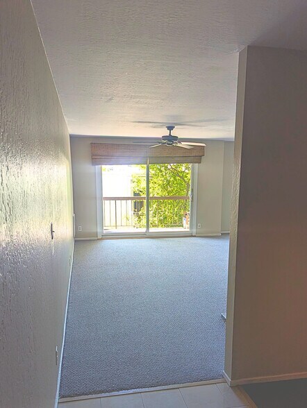 Building Photo - 407 Orange St