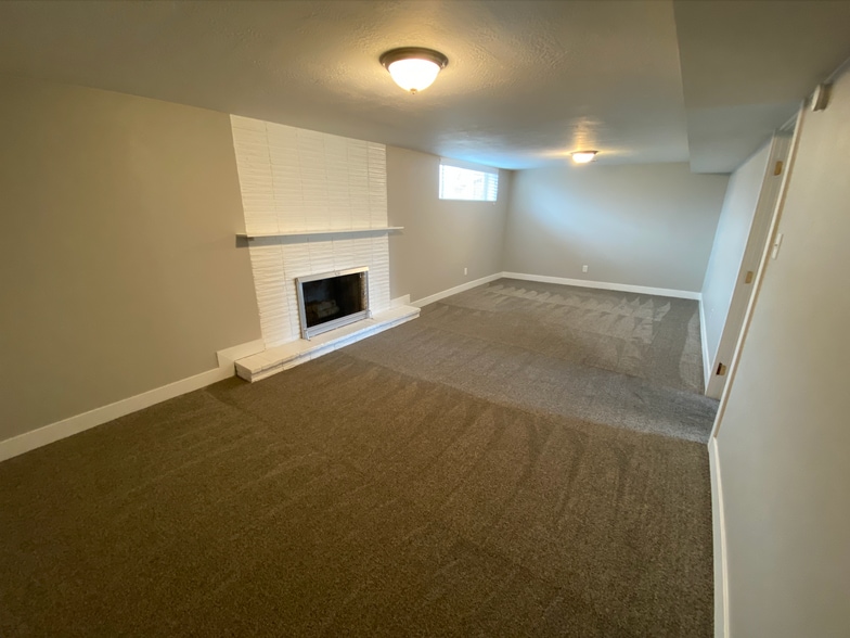 Building Photo - 429 W 2700 S