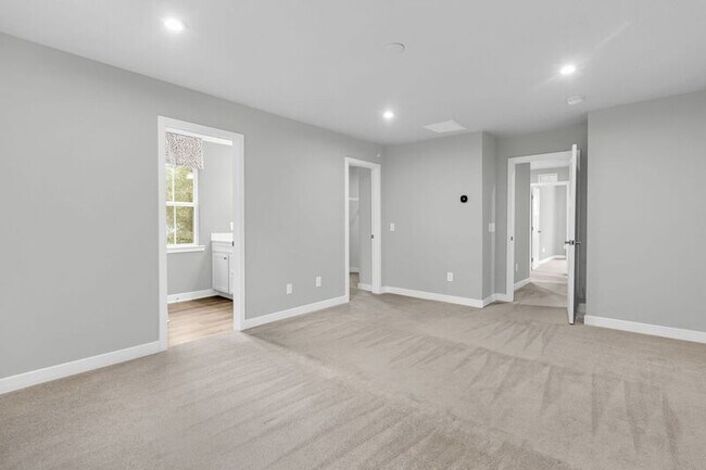 Building Photo - 1010 Crescent Cove Lane