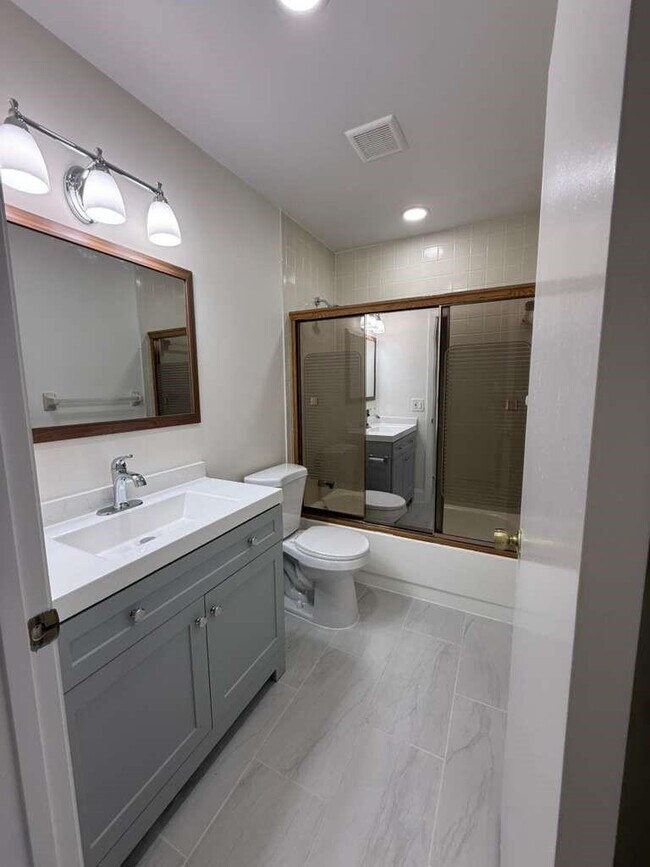 Building Photo - 9321 SW 23rd St