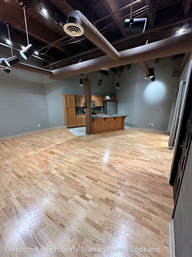 Building Photo - 1 br, 1 bath House - 315 W Riverside Ave #305
