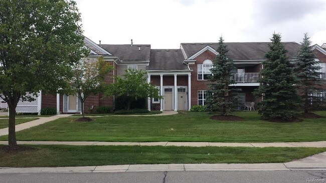Building Photo - 16695 Carriage Way