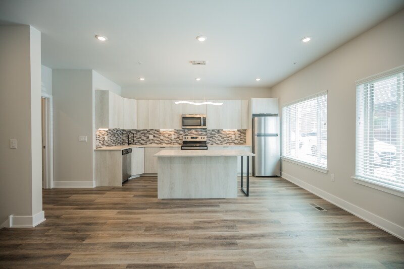 Building Photo - 3707 Haverford Ave