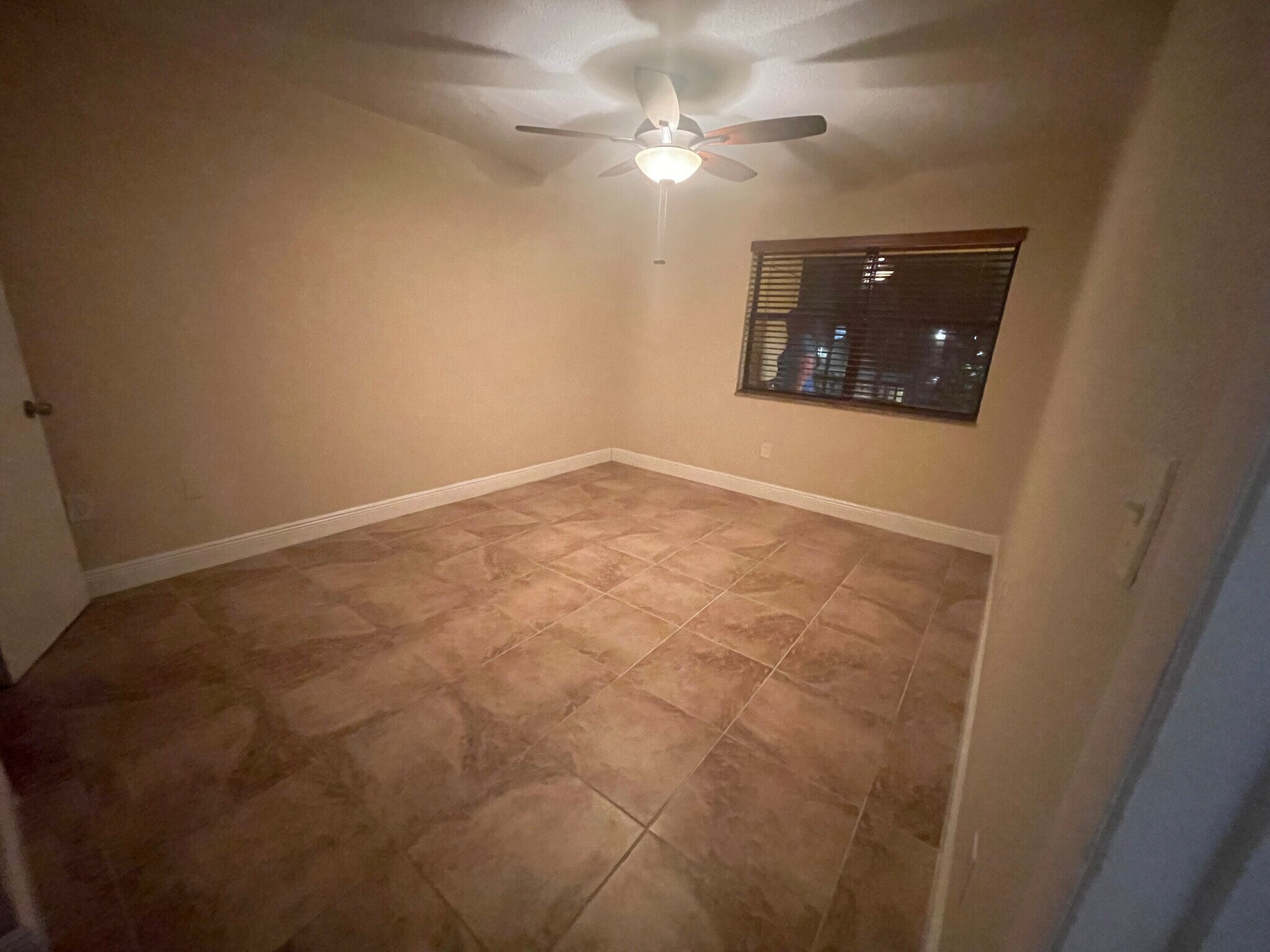 Building Photo - 10440 SW 156th Ct