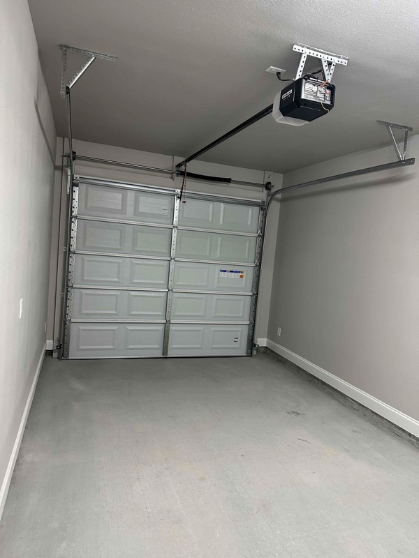 Building Photo - 33260 LA-16