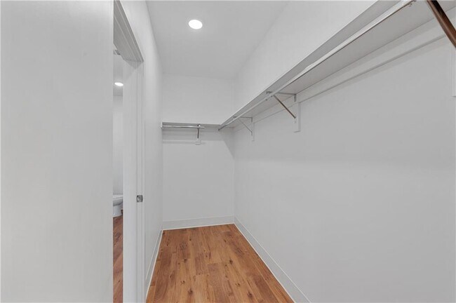 Building Photo - 456 Flat Shoals Ave SE
