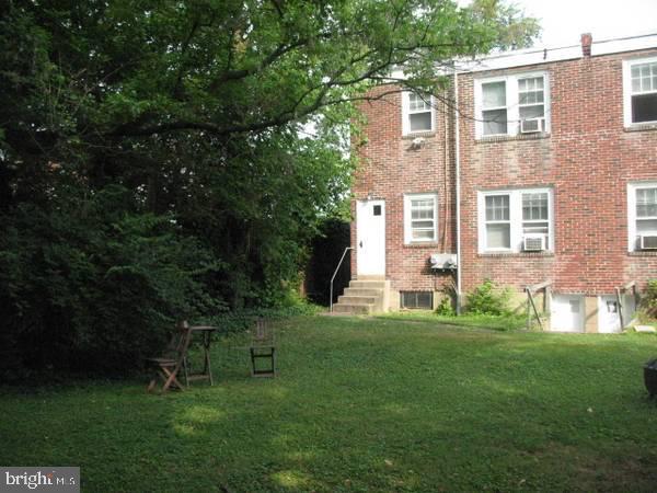Building Photo - 2302 N Broom St
