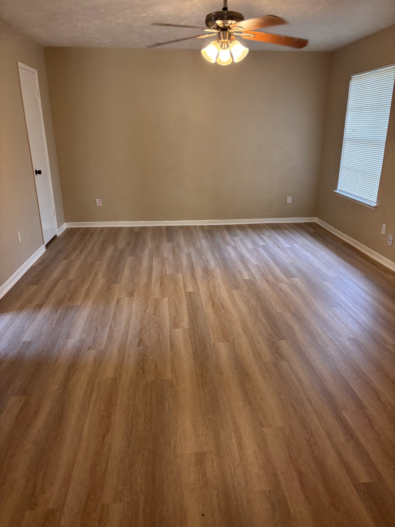 Building Photo - 2570 Buffalo Trl