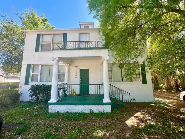 Primary Photo - 1006 W Arch St