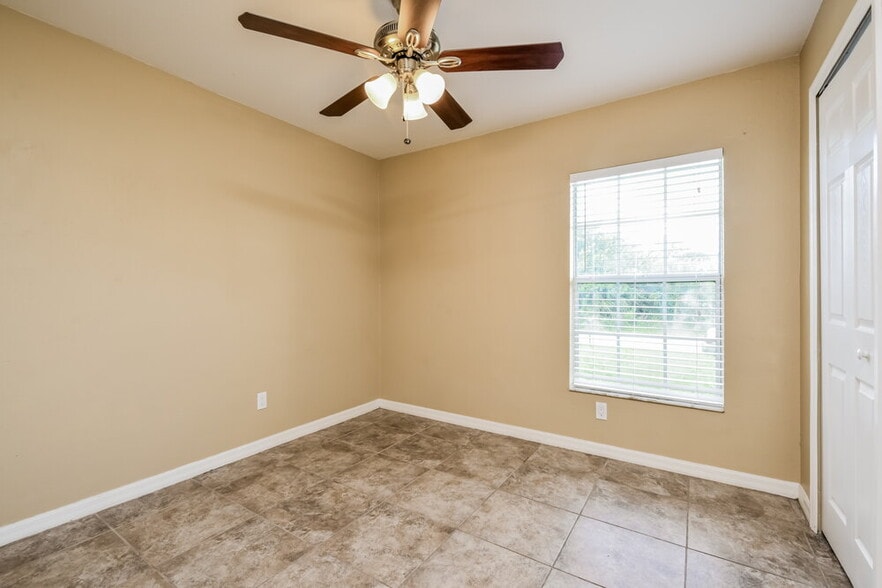 Building Photo - 3102 39th St SW