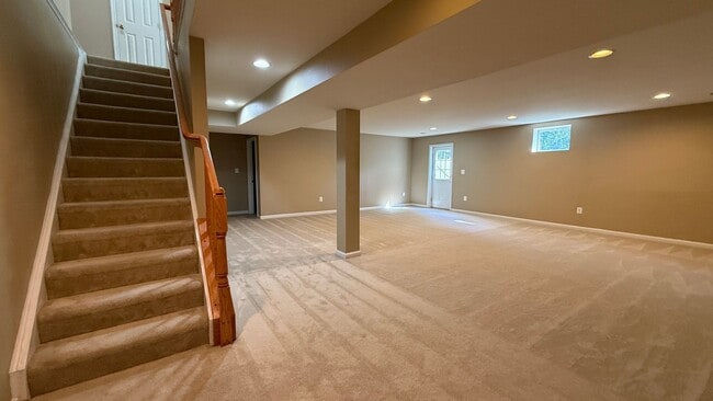 Building Photo - Somerset Ridge