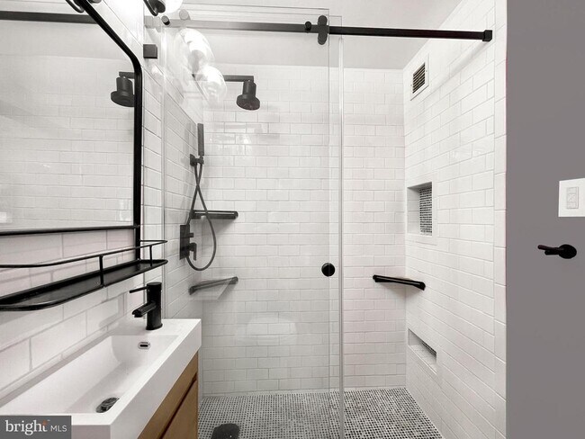 Building Photo - 2725 39th St NW