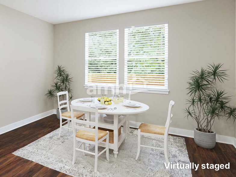 Building Photo - 410 Wright Rd A