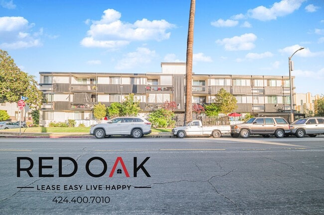 Building Photo - 1500 S Gramercy Pl