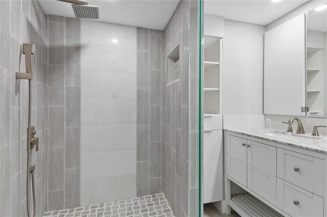 Building Photo - 4100 Galt Ocean Dr