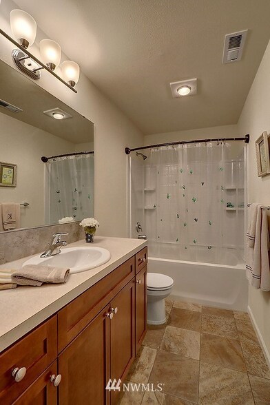 Building Photo - 1917 98th Ave SE