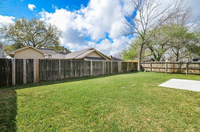 Building Photo - 14315 Branchwater Ln