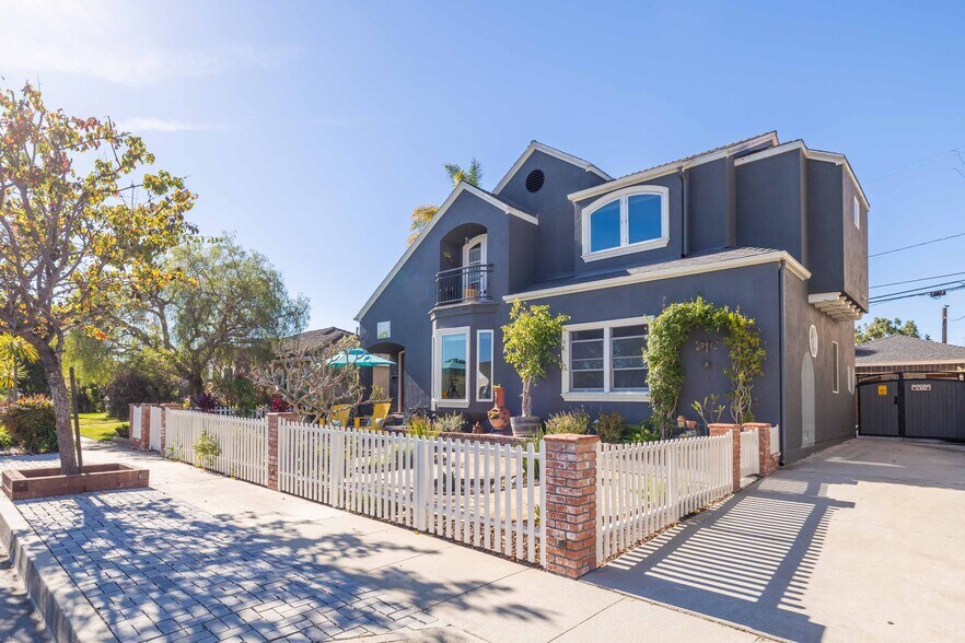 Building Photo - 1605 Lynngrove Dr