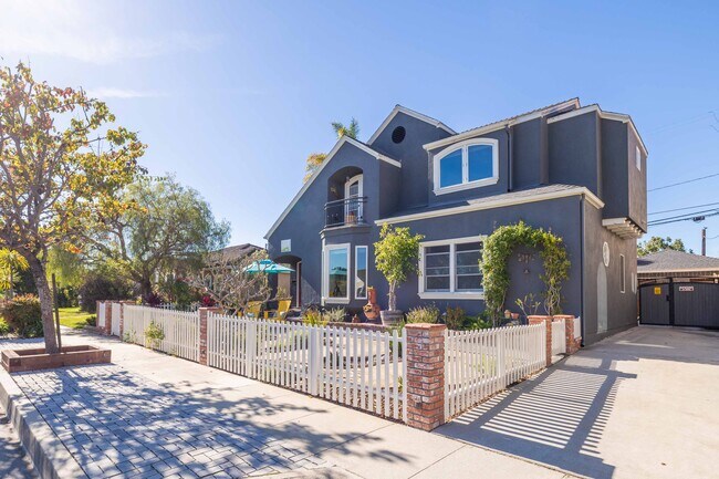 Building Photo - 1605 Lynngrove Dr