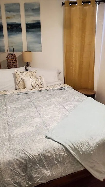 Building Photo - 3938 Surfside Blvd