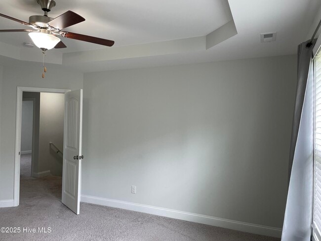 Building Photo - 3135 S Rocklund Ct