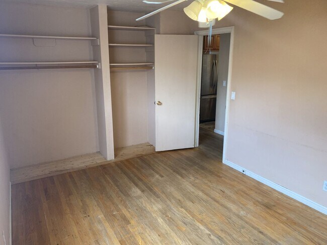 Building Photo - Charming 4 Bedroom, 2 Bath Home