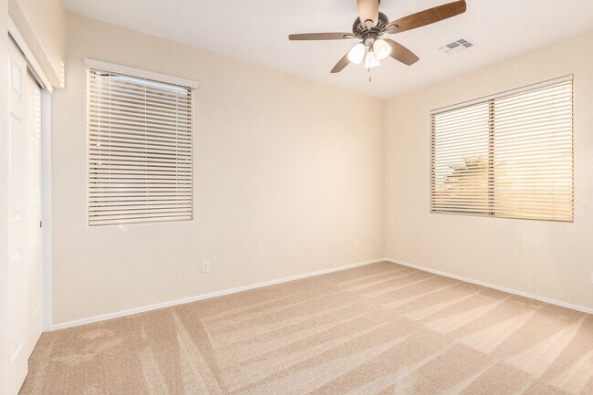 Building Photo - Gorgeous Golf Course Views in Gilbert, AZ!  MOVE-IN SPECIAL:  FIRST MONTH FREE!!!