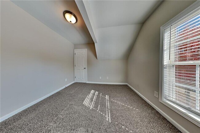 Building Photo - 2522 Carleton Gold Rd