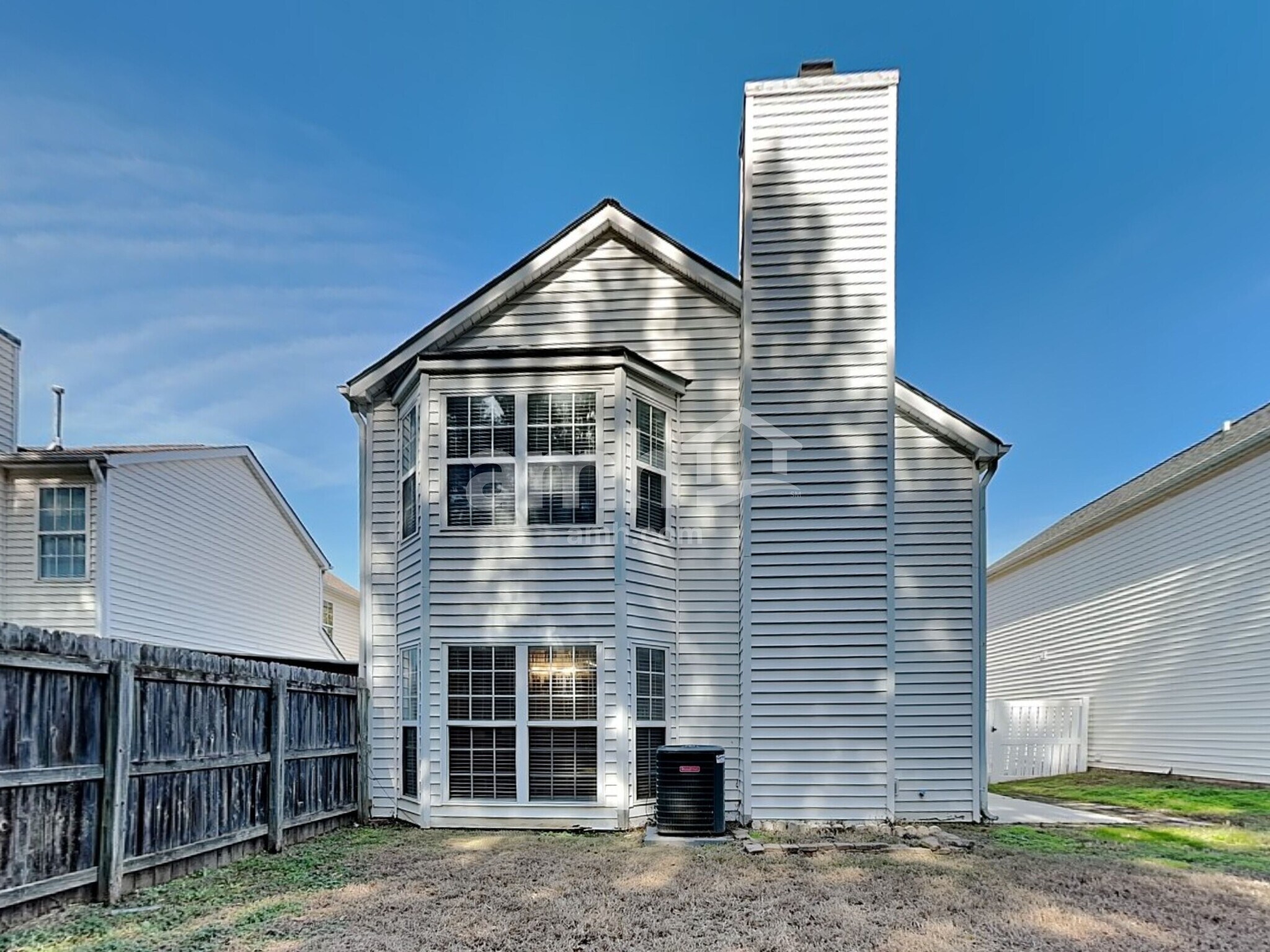 Building Photo - 4220 Lake Woodard Dr