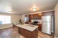 Building Photo - 14431 S Ferndale Way