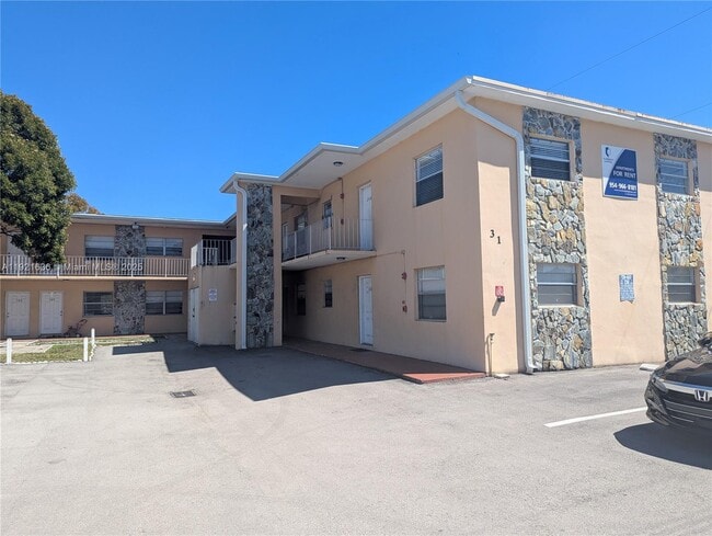 Primary Photo - 31 SE 2nd Ave