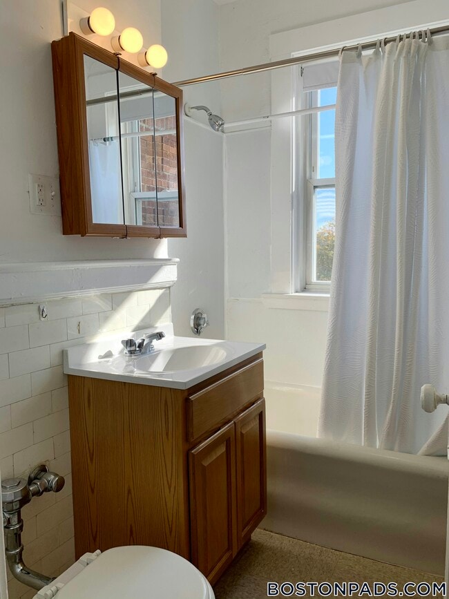 Building Photo - 1171 Boylston St