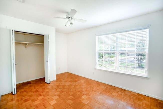 Building Photo - 3611 Cookstown Dr