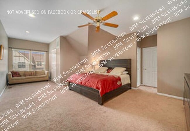 Building Photo - 152 Tiffany-