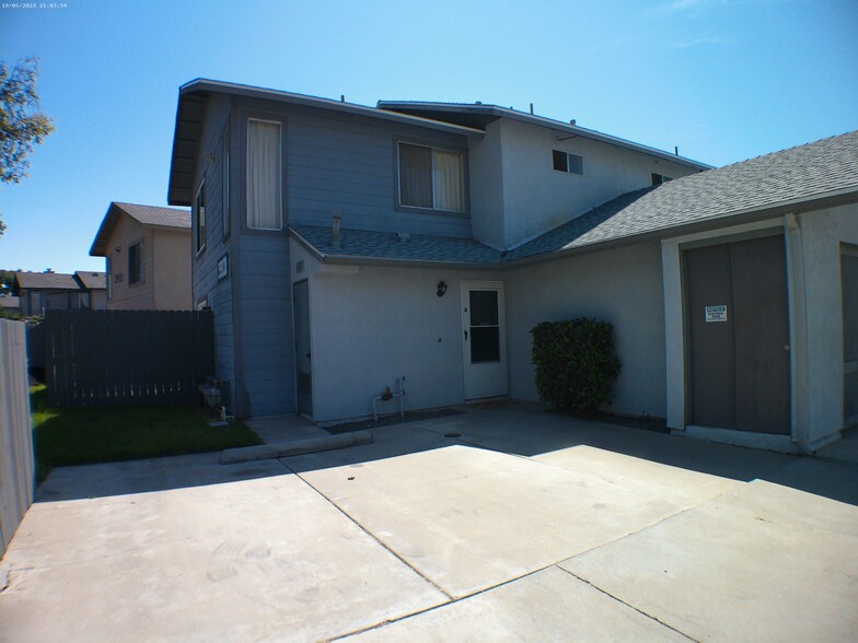 Primary Photo - 39101 Agua Vista