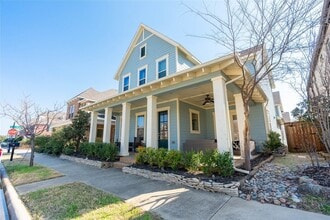 Building Photo - 1016 Peacock Blvd