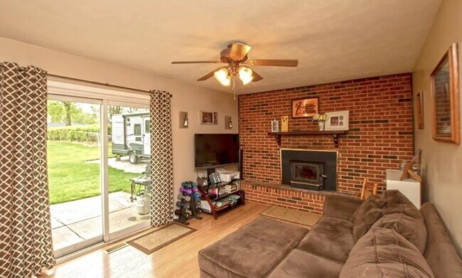 Building Photo - 2640 Bellsburg Dr
