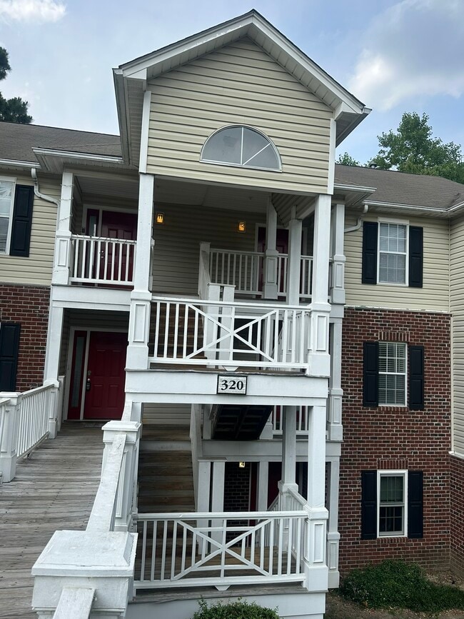 Building Photo - 320 Bubble Creek Ct