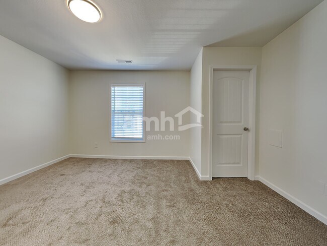 Building Photo - 6956 Holliday Park Ln