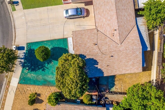 Building Photo - 55+ Community Living – Cozy 2 Bed/1 bath H...
