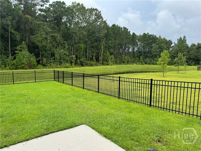 Building Photo - 148 Spring Hill Dr