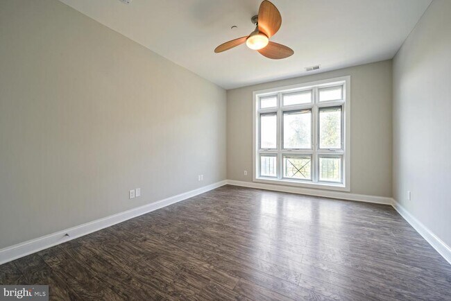 Building Photo - 2350 NJ-33