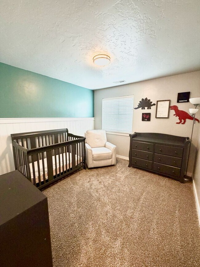 Building Photo - Stunning Nampa Home with RV Parking!