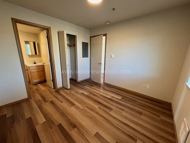 Building Photo - 139 Prince Ave