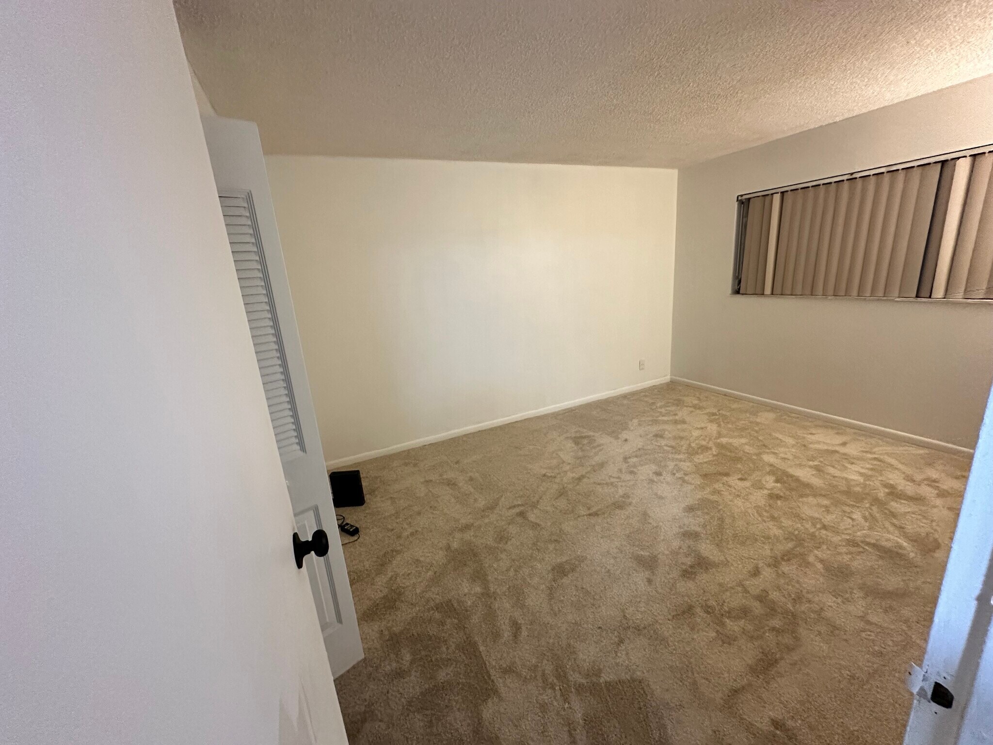 2nd bedroom - 2980 Riverside Dr